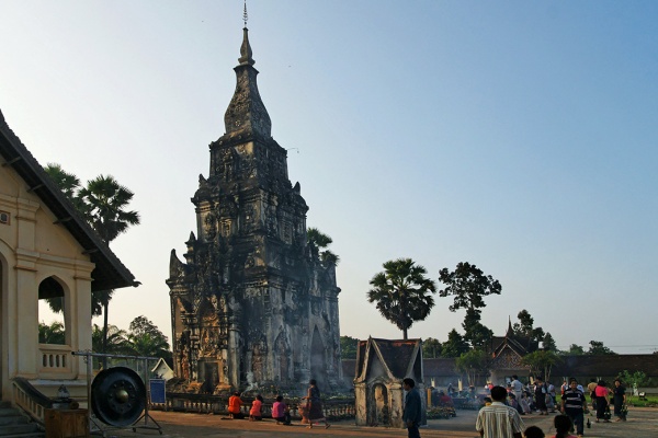 Thánh địa Phật giáo That Ing Hang