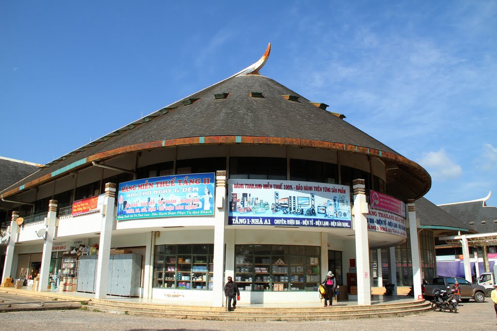 Trung Tâm Thương Mại Lao Bảo