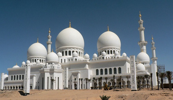 Thánh đường Hồi giáo lớn nhất UAE
