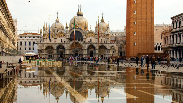 Quảng trường nhà thờ San Marco