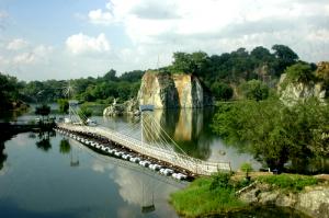 Tour du lịch cuối tuần: Sài Gòn - Mỹ Tho - Long An - Happyland - Sài Gòn