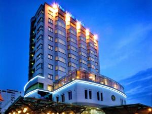 Tour Free and Easy Nha Trang: Hồ Chí Minh - The Light Hotel & Resort 4 * Nha Trang 3 ngày